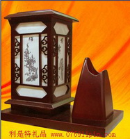 木質(zhì)筆筒